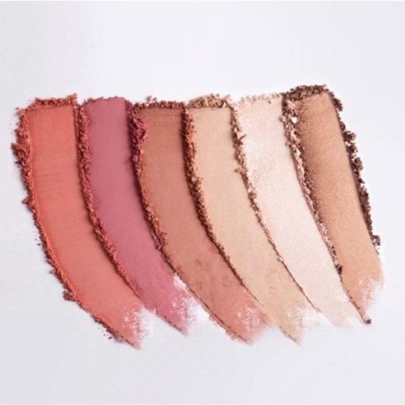 NIB Kenia Ontiveros Glow and Go Kit - Full Face Palette - Picture 5 of 6